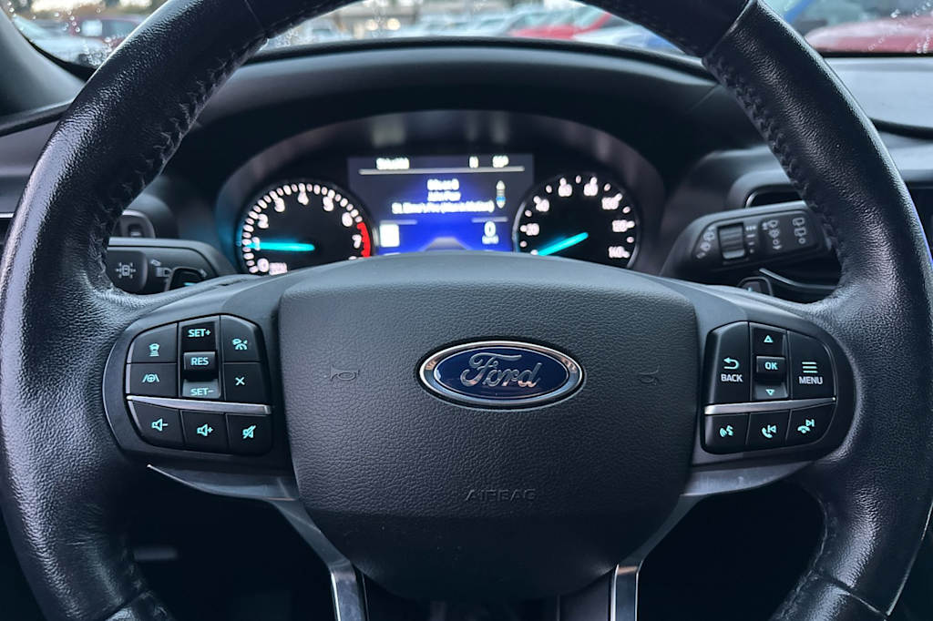 Thumbnail: 2020 Ford Explorer - 26