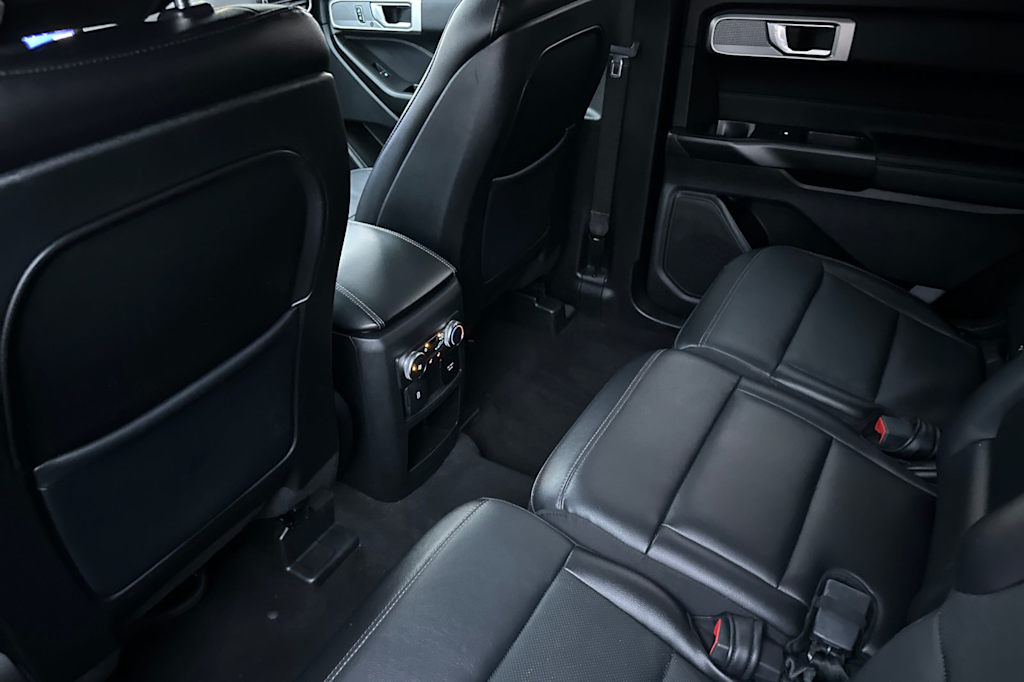 Thumbnail: 2020 Ford Explorer - 11