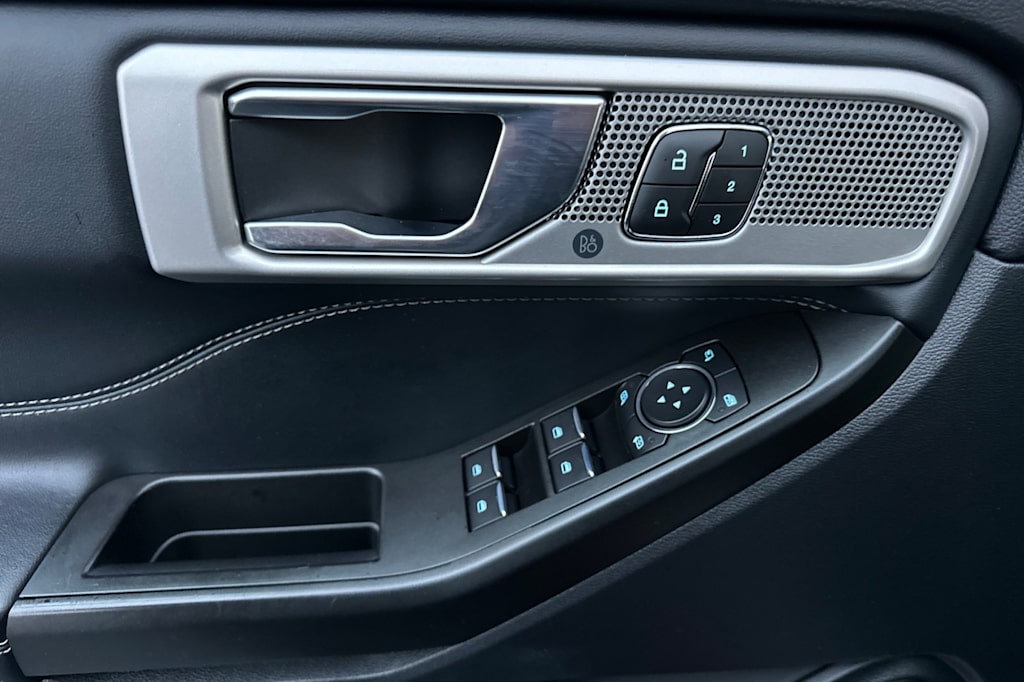 Thumbnail: 2020 Ford Explorer - 21