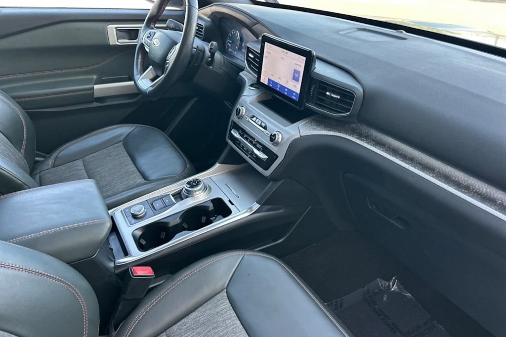 Thumbnail: 2023 Ford Explorer - 11