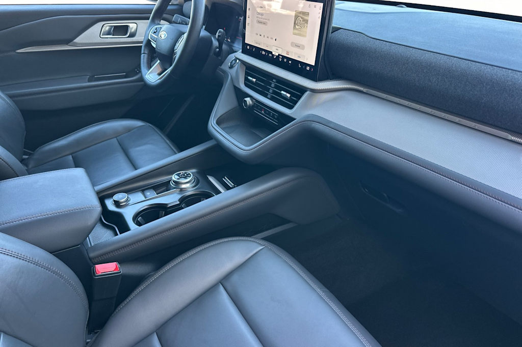 Thumbnail: 2025 Ford Explorer - 13