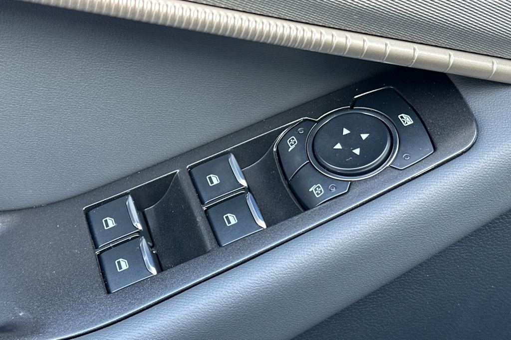 Thumbnail: 2026 Ford Explorer - 24