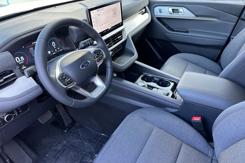 Thumbnail: 2026 Ford Explorer - 9