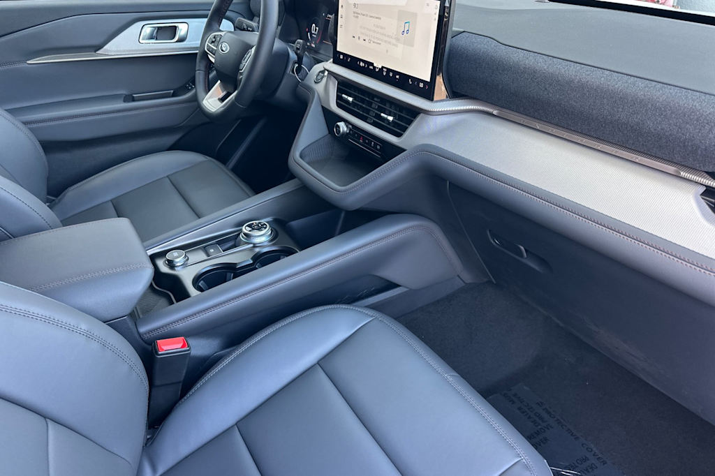 Thumbnail: 2026 Ford Explorer - 10