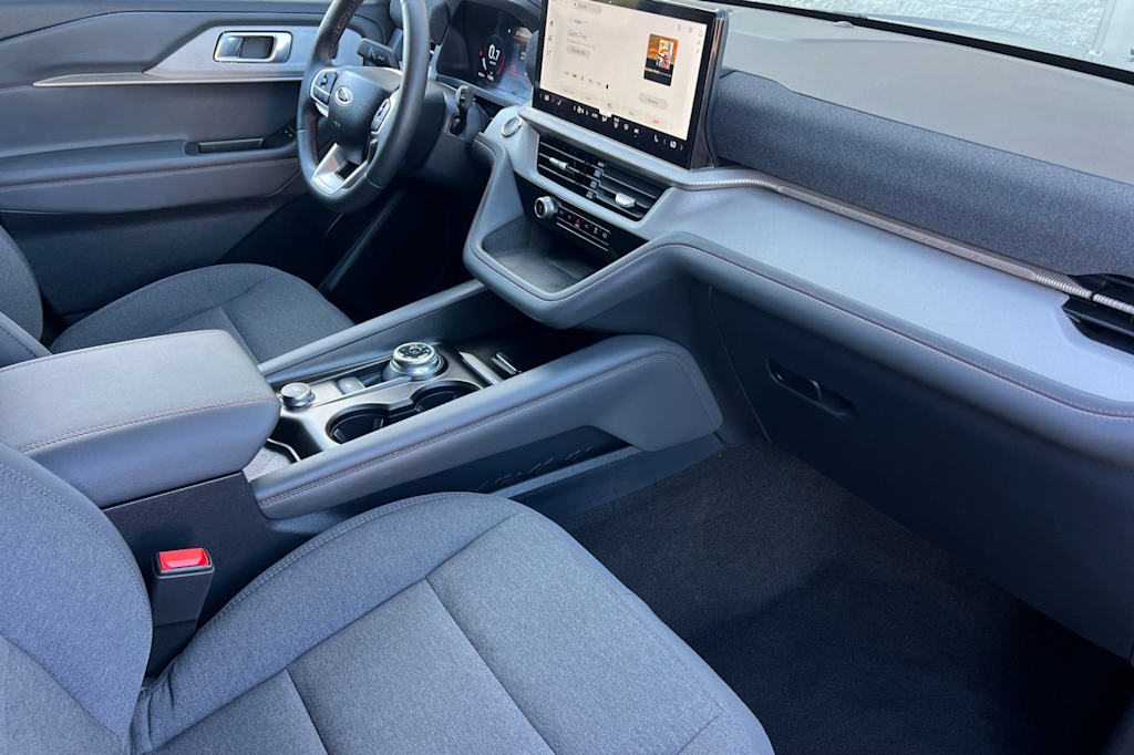 Thumbnail: 2025 Ford Explorer - 12