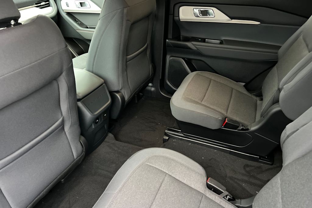 Thumbnail: 2026 Ford Explorer - 10