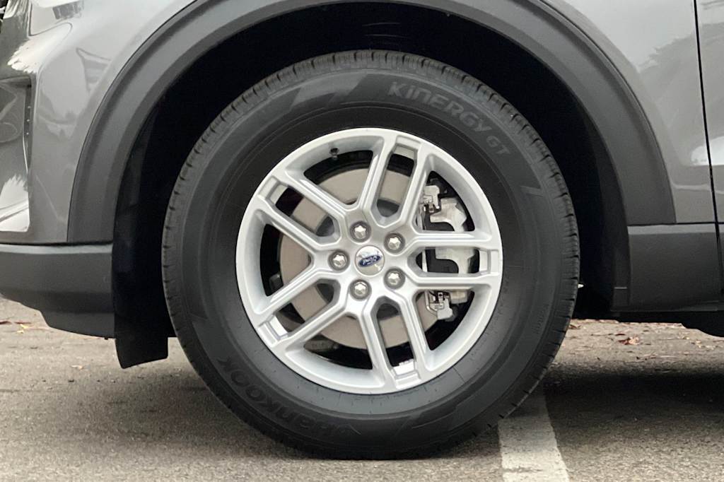 Thumbnail: 2026 Ford Explorer - 7