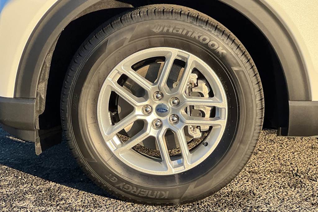 Thumbnail: 2026 Ford Explorer - 8