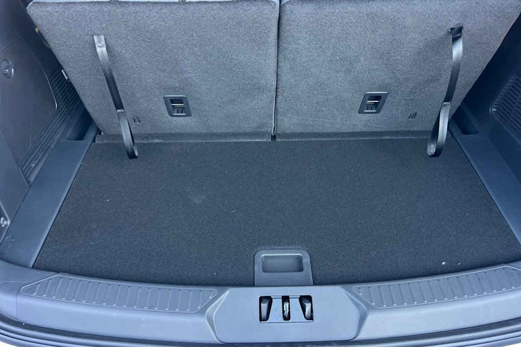 Thumbnail: 2026 Ford Explorer - 17