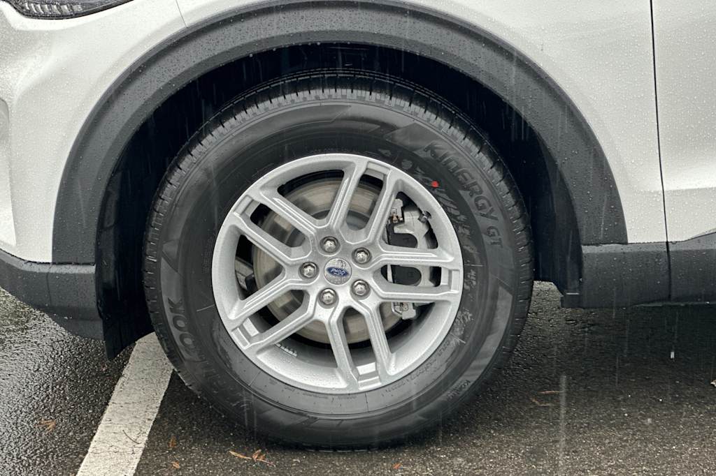 Thumbnail: 2026 Ford Explorer - 8