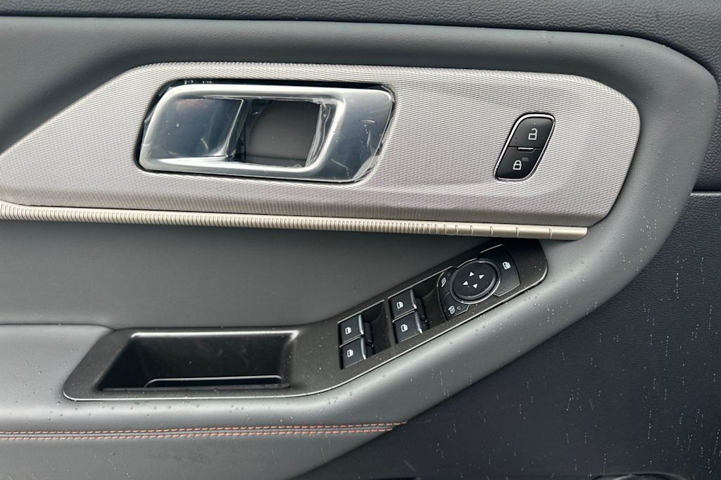 Thumbnail: 2026 Ford Explorer - 21