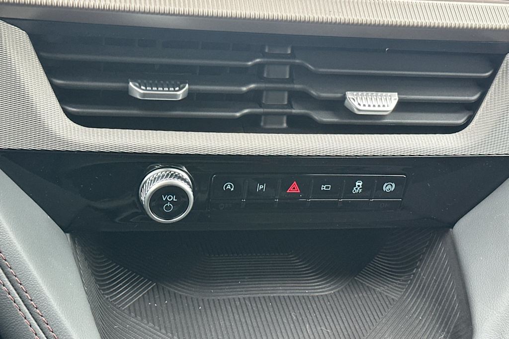 Thumbnail: 2026 Ford Explorer - 25