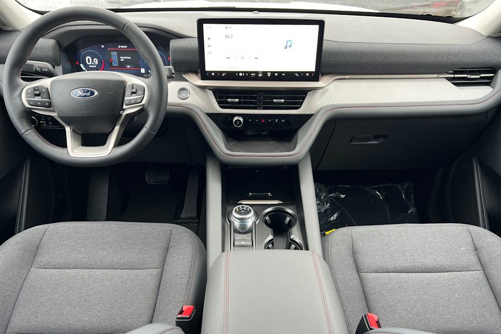 2025 Ford Explorer Active 2