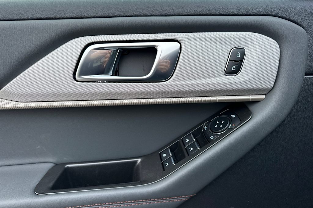 Thumbnail: 2026 Ford Explorer - 22