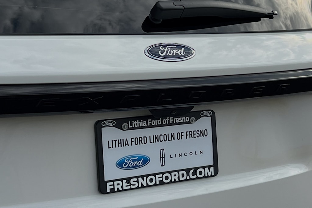 2025 Ford Explorer ST-Line 7