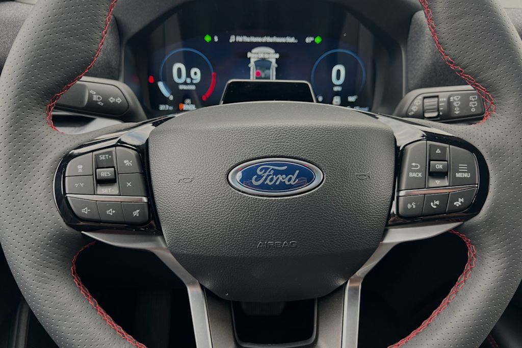 2025 Ford Explorer ST-Line 29