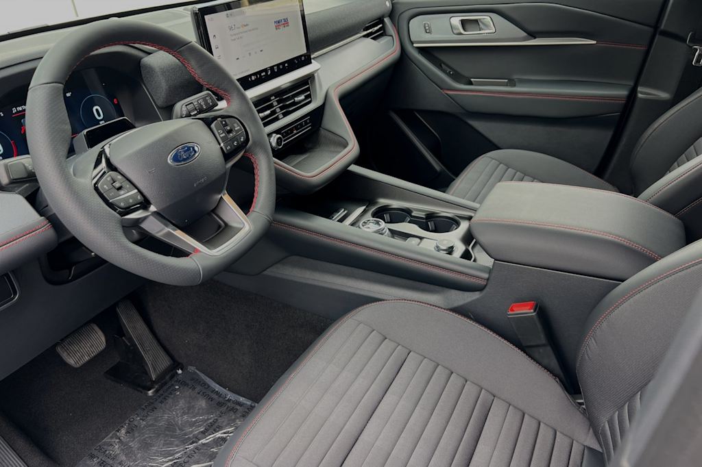 2025 Ford Explorer ST-Line 9