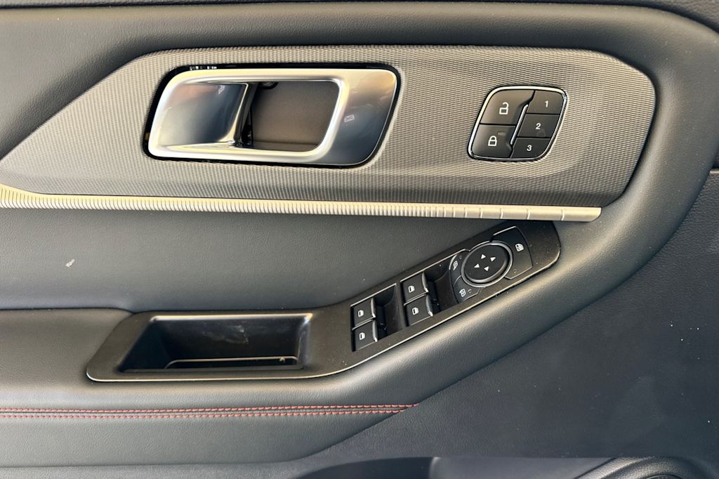 Thumbnail: 2026 Ford Explorer - 21