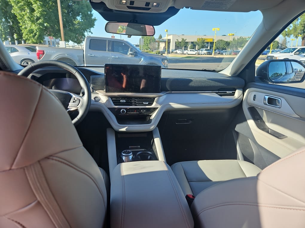 Thumbnail: 2025 Ford Explorer - 8