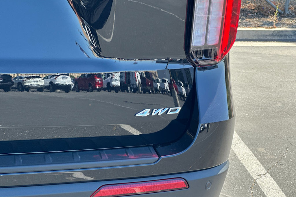 Thumbnail: 2025 Ford Explorer - 7