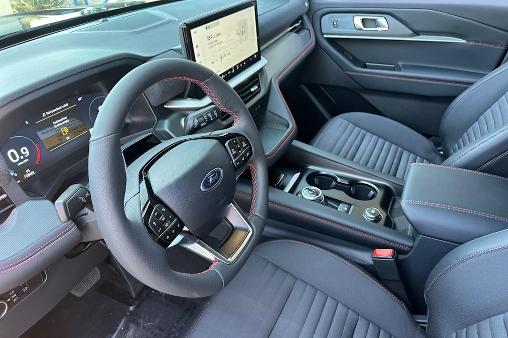 Thumbnail: 2025 Ford Explorer - 9