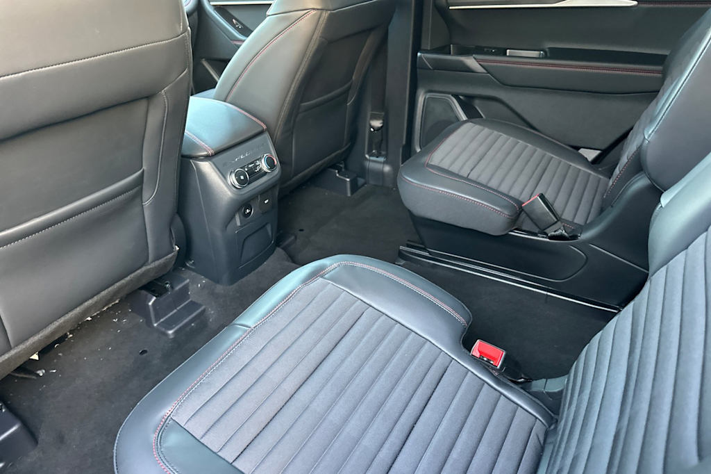 Thumbnail: 2026 Ford Explorer - 10