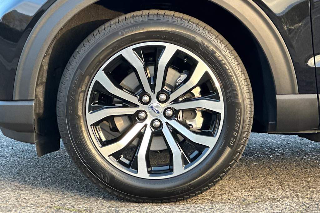 Thumbnail: 2026 Ford Explorer - 8