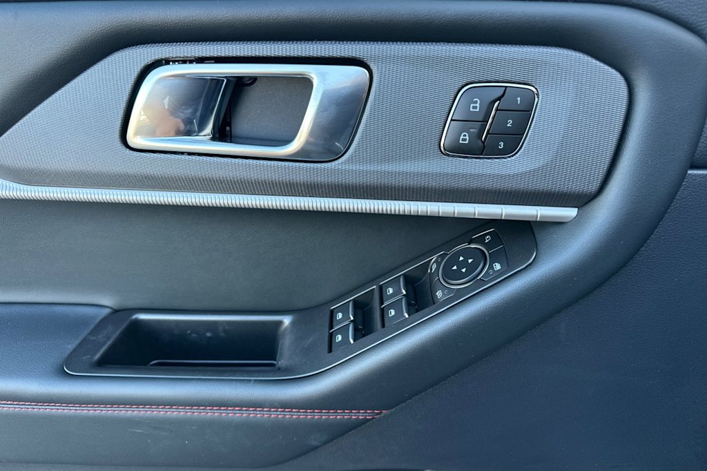 Thumbnail: 2025 Ford Explorer - 22