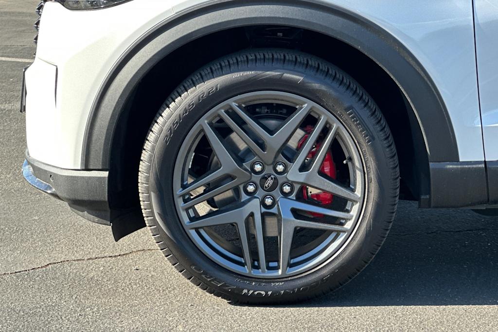 Thumbnail: 2025 Ford Explorer - 8