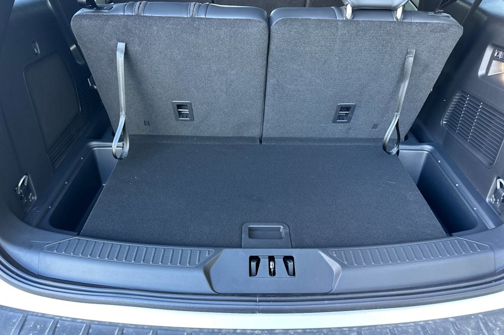 Thumbnail: 2025 Ford Explorer - 17