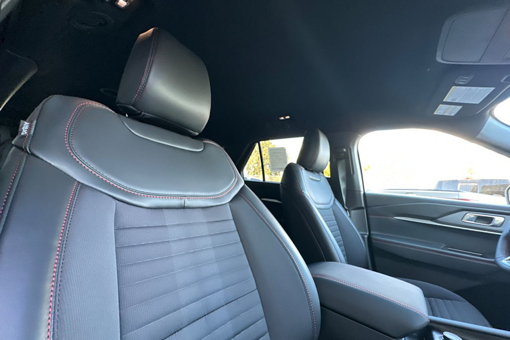 Thumbnail: 2025 Ford Explorer - 10