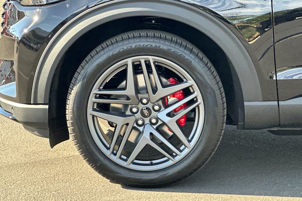 Thumbnail: 2025 Ford Explorer - 8