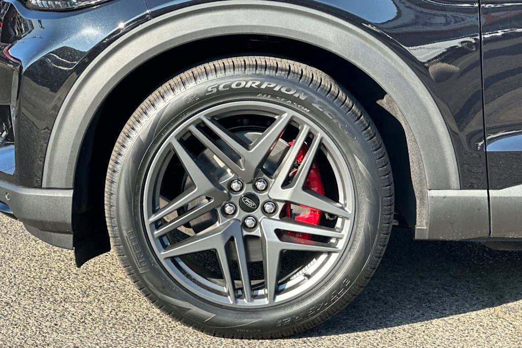 Thumbnail: 2026 Ford Explorer - 8