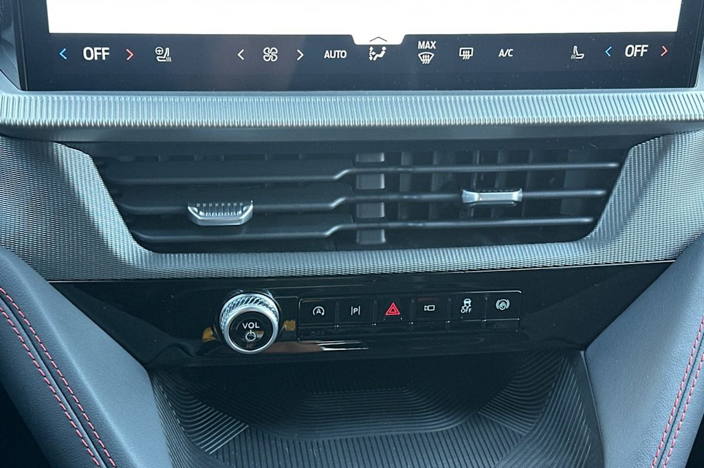 Thumbnail: 2026 Ford Explorer - 25