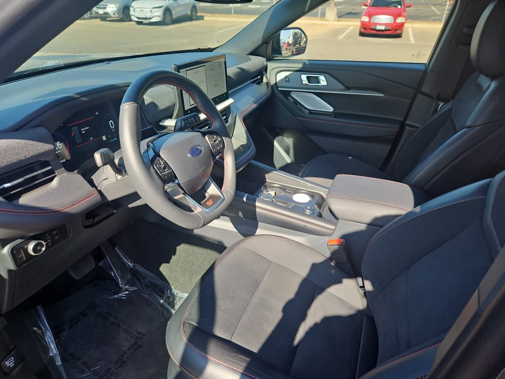 Thumbnail: 2026 Ford Explorer - 21