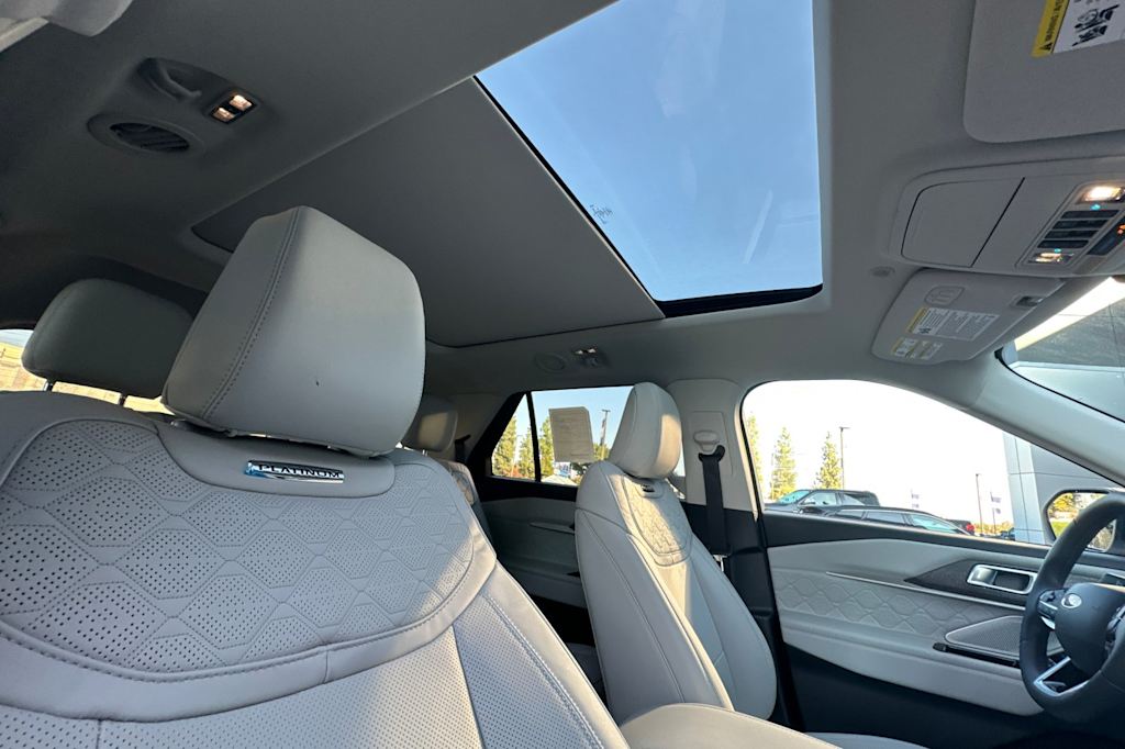 Thumbnail: 2025 Ford Explorer - 24