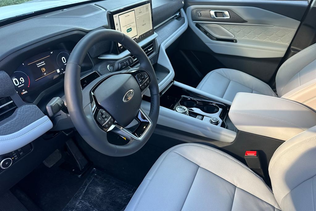 Thumbnail: 2025 Ford Explorer - 9