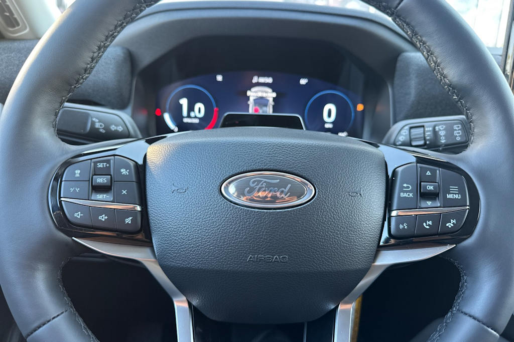 Thumbnail: 2025 Ford Explorer - 28