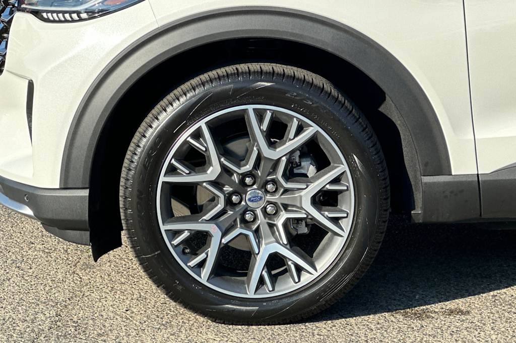 Thumbnail: 2025 Ford Explorer - 8