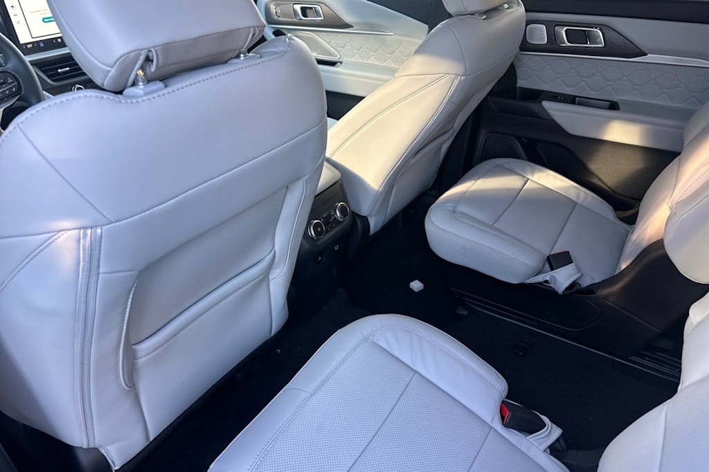 Thumbnail: 2025 Ford Explorer - 10