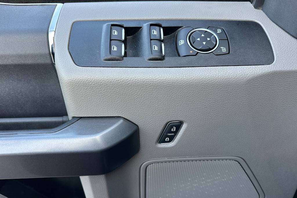 Thumbnail: 2022 Ford F-250 - 21