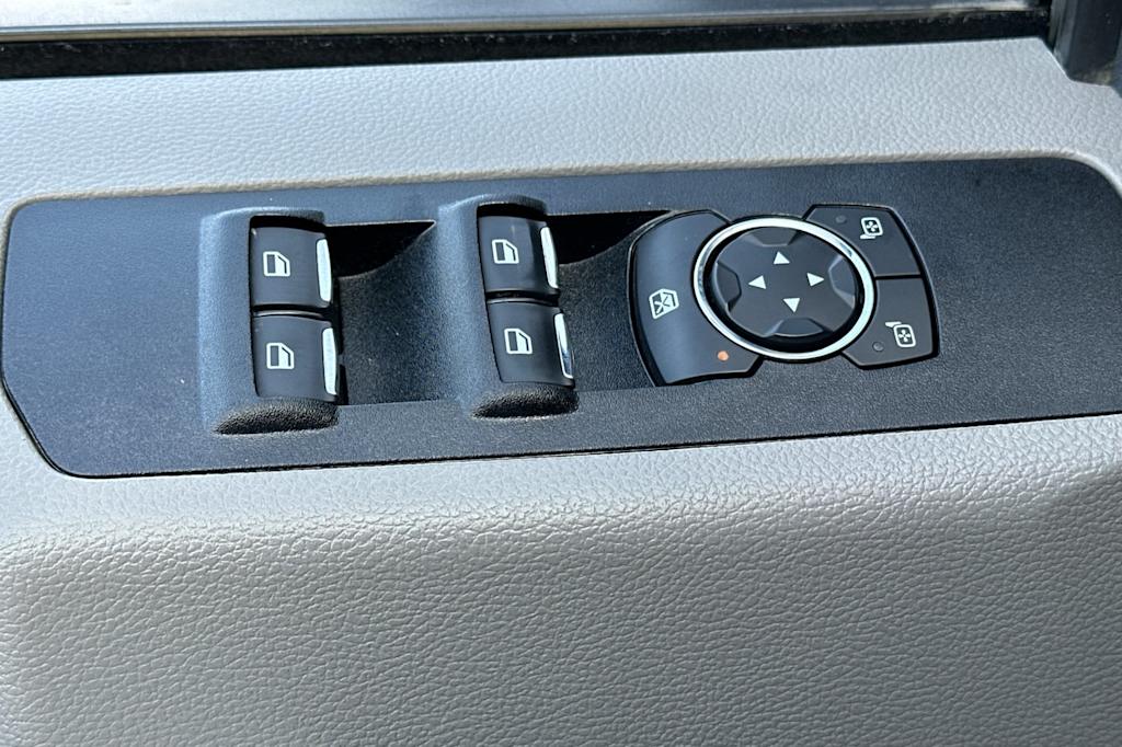 Thumbnail: 2022 Ford F-250 - 22