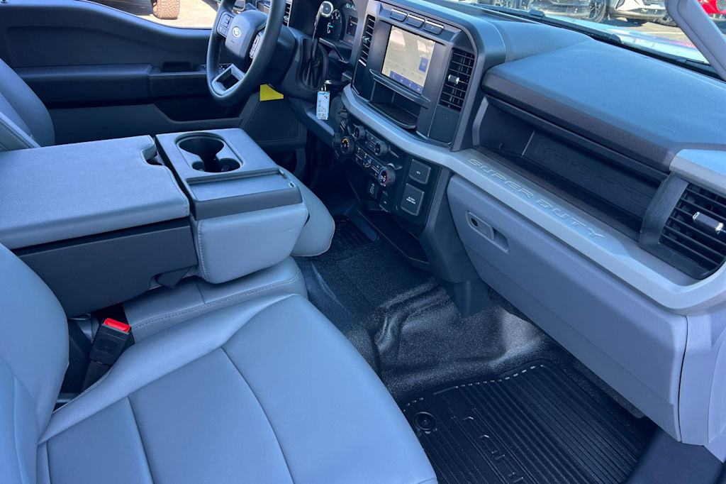 2024 Ford F-250 XL 12