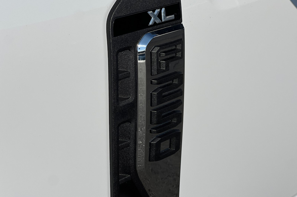 2024 Ford F-250 XL 15