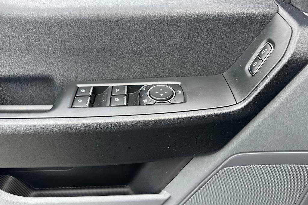 Thumbnail: 2025 Ford F-250 - 19