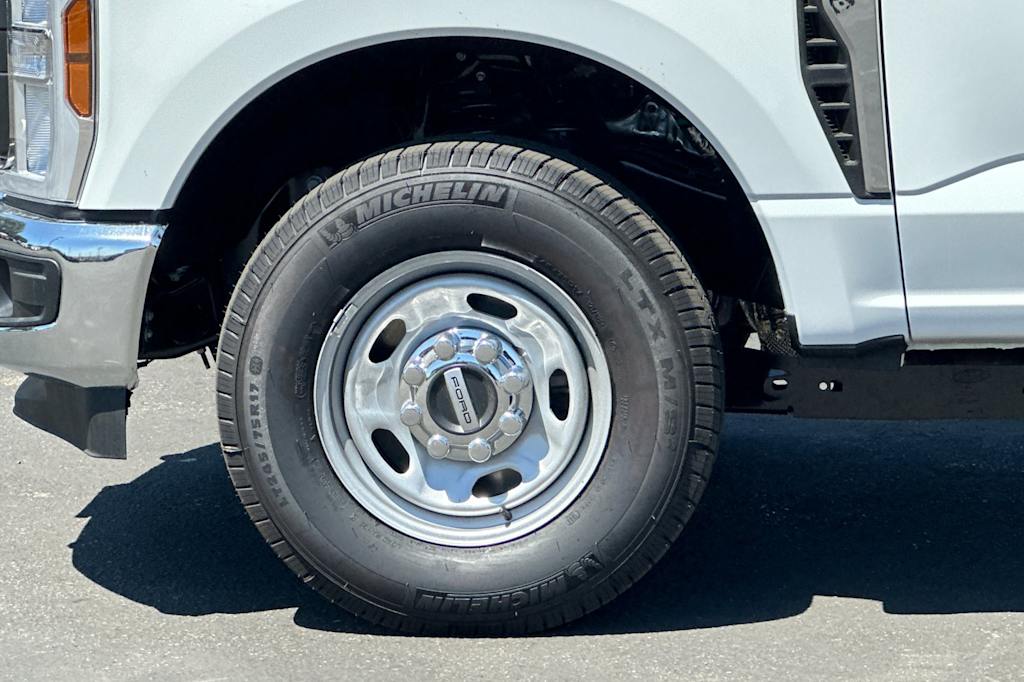 Thumbnail: 2025 Ford F-250 - 6