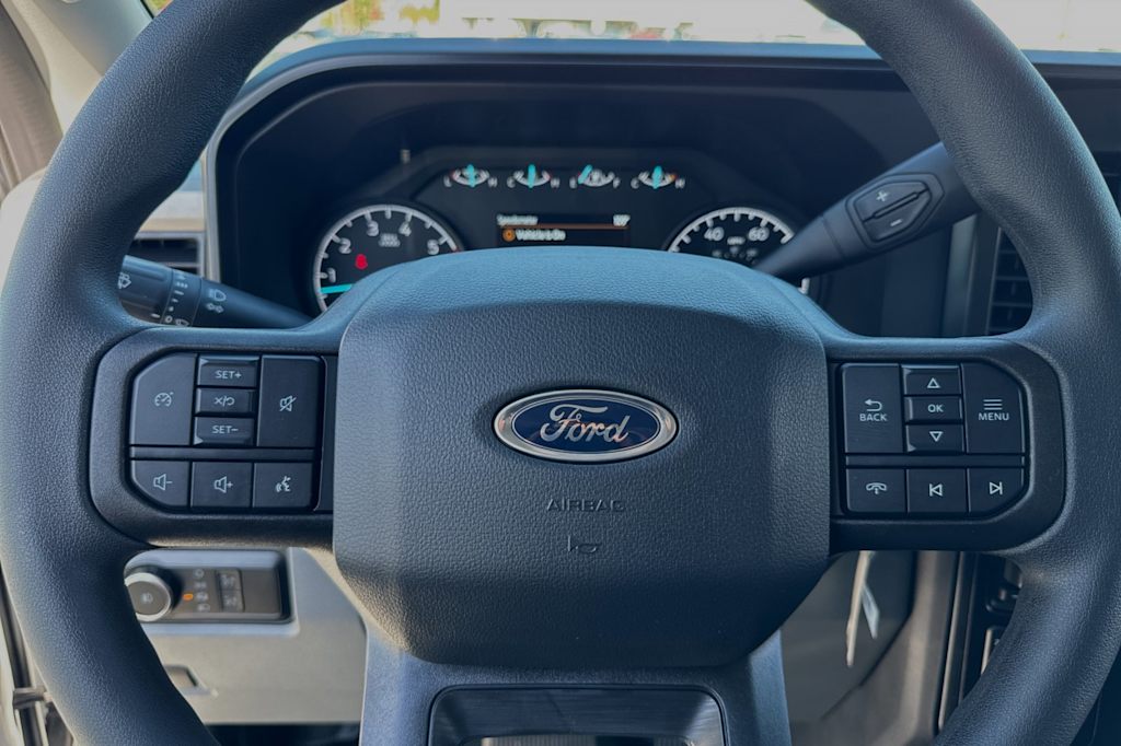 2024 Ford F-250 XL 24