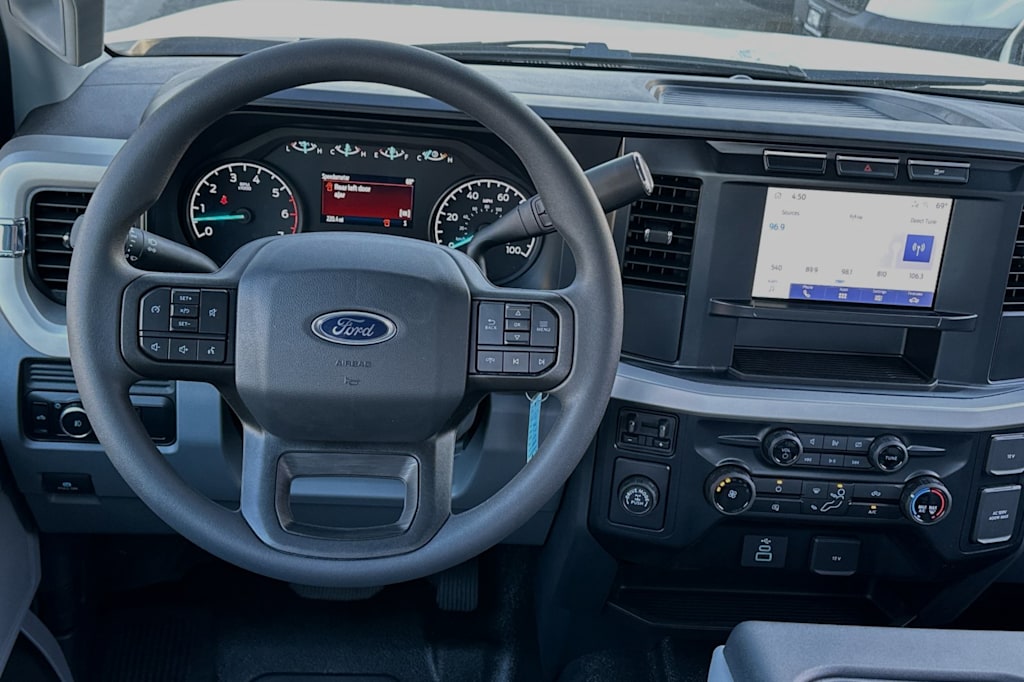 2024 Ford F-250 XL 12
