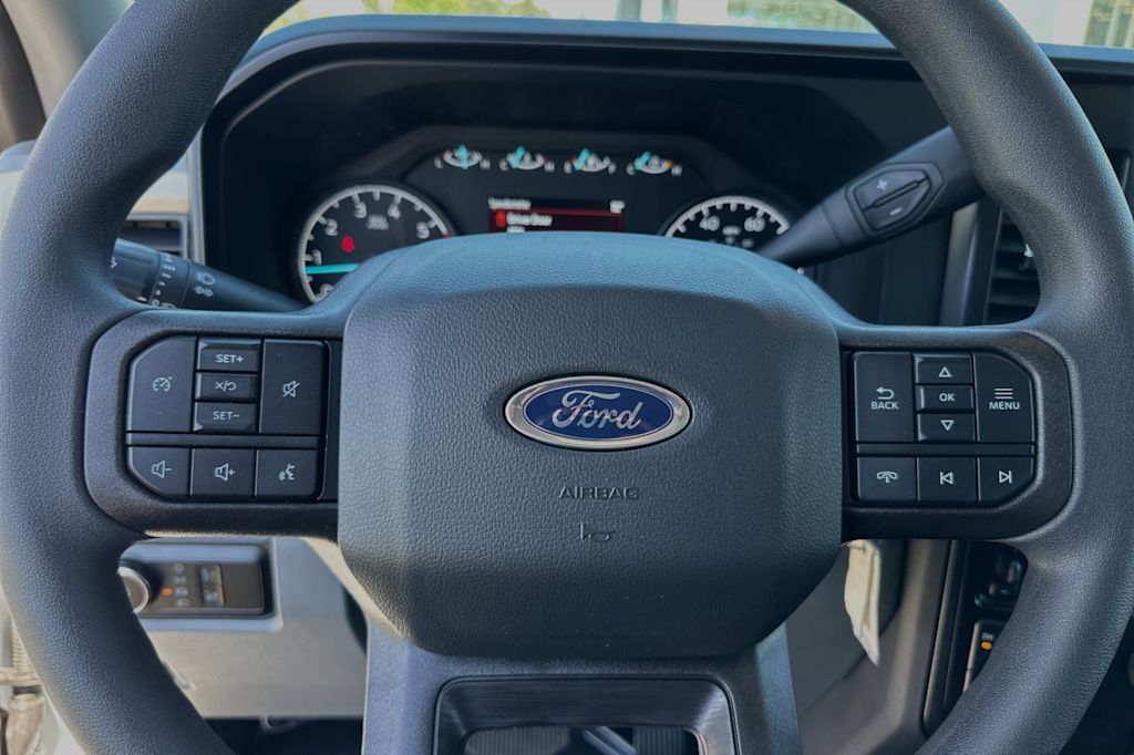 2024 Ford F-250 XL 24