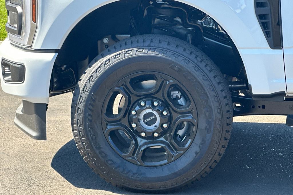 2024 Ford F-250 XL 8